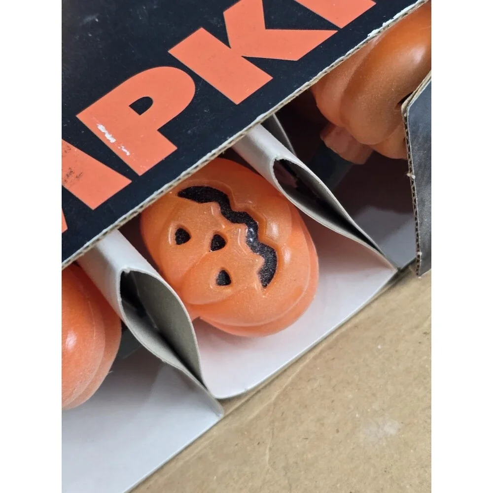 Vintage 1998 Halloween Pumpkin Light Set Open Box Working Blow Mold 35 Pumpkins